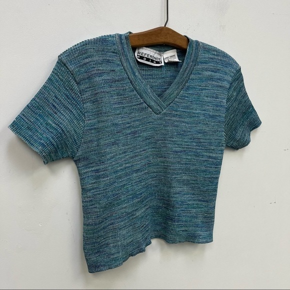 Vintage Reference Point Cropped Knit Top - Picture 2 of 7